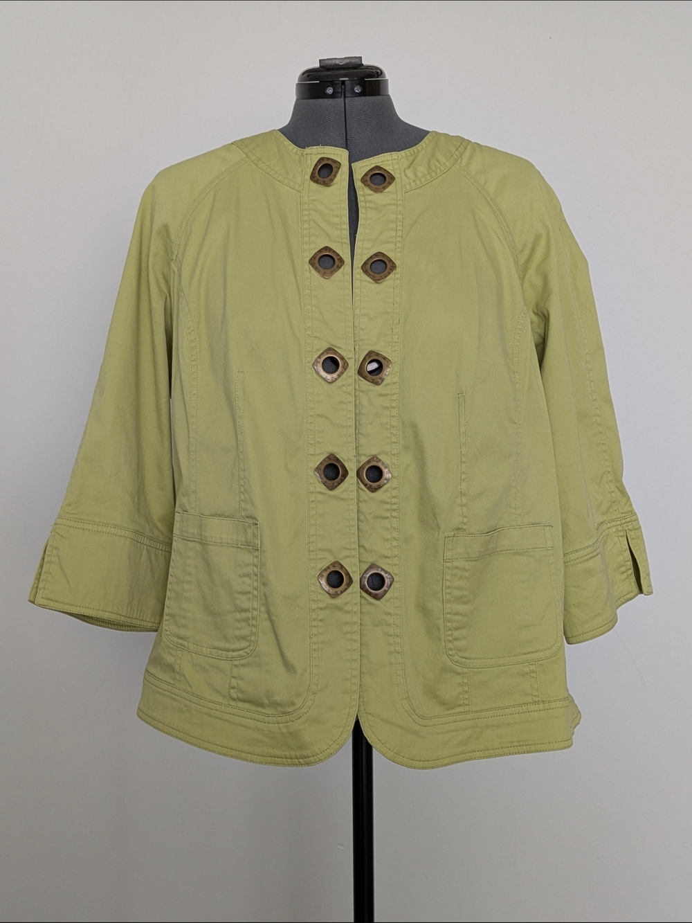 Women’s Light Green Button-Front Jacket